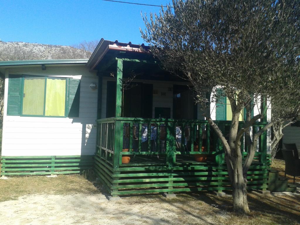 Mobile Homes Vila Punta Sibuljina Exterior photo